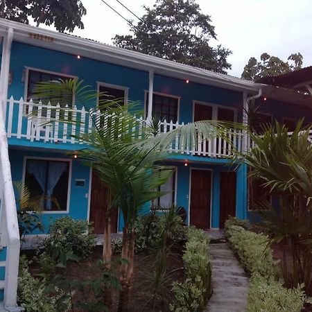 Cabinas Miss Miriam 2 Tortuguero Buitenkant foto