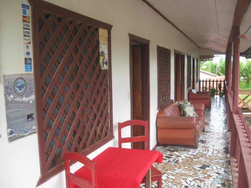 Cabinas Miss Miriam 2 Tortuguero Buitenkant foto