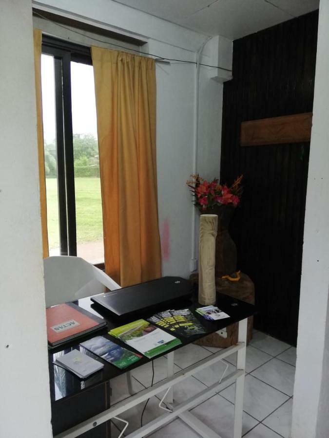 Cabinas Miss Miriam 2 Tortuguero Buitenkant foto