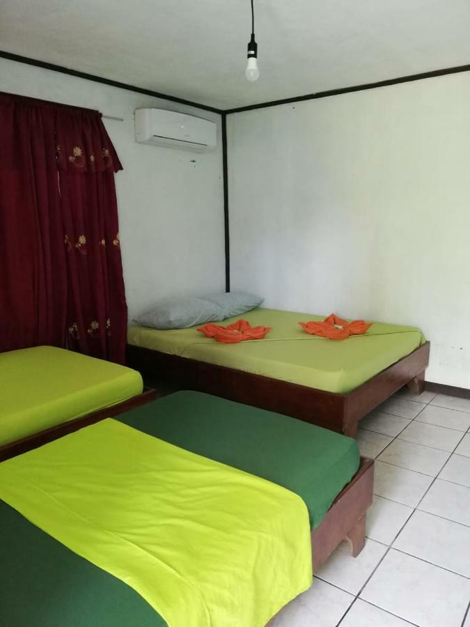 Cabinas Miss Miriam 2 Tortuguero Buitenkant foto