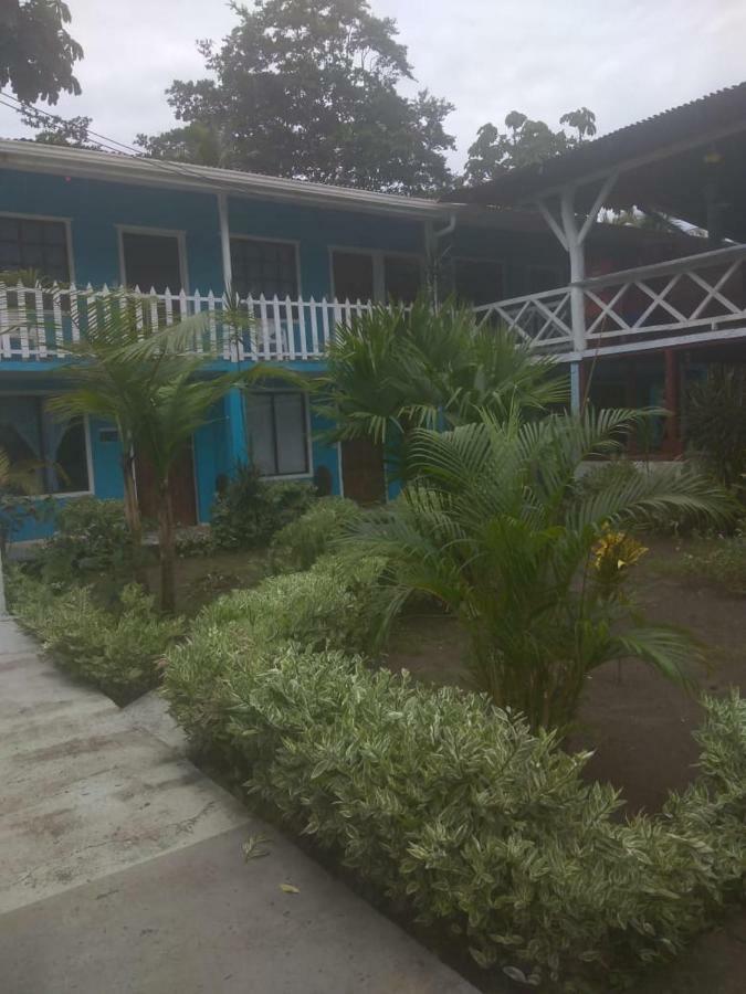 Cabinas Miss Miriam 2 Tortuguero Buitenkant foto